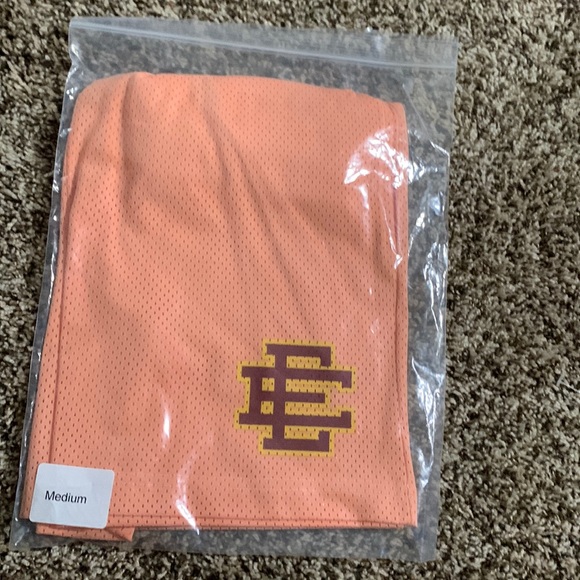 Eric Emanuel Basic short salmon